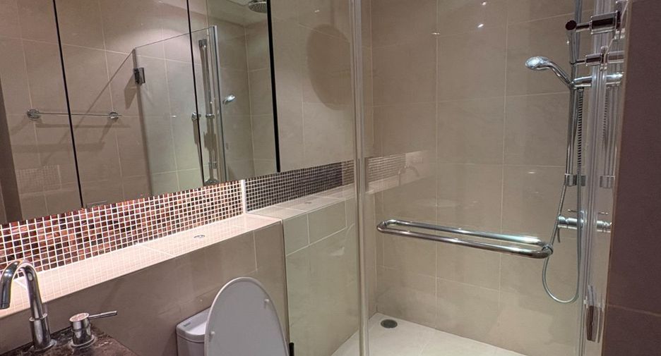 Condo en venta de 2 habitaciones en Khlong Toei, Bangkok