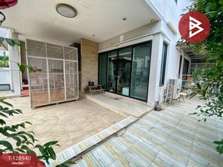 出售 4 卧室 联排别墅 在 Mueang Samut Sakhon, Samut Sakhon