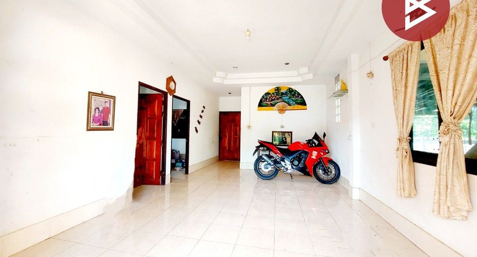 Haus zum Kauf mit Studio in Phon Phisai, Nong Khai