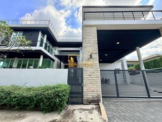 Haus zur Miete und zum Kauf mit 5 Zimmer in Suan Luang, Bangkok