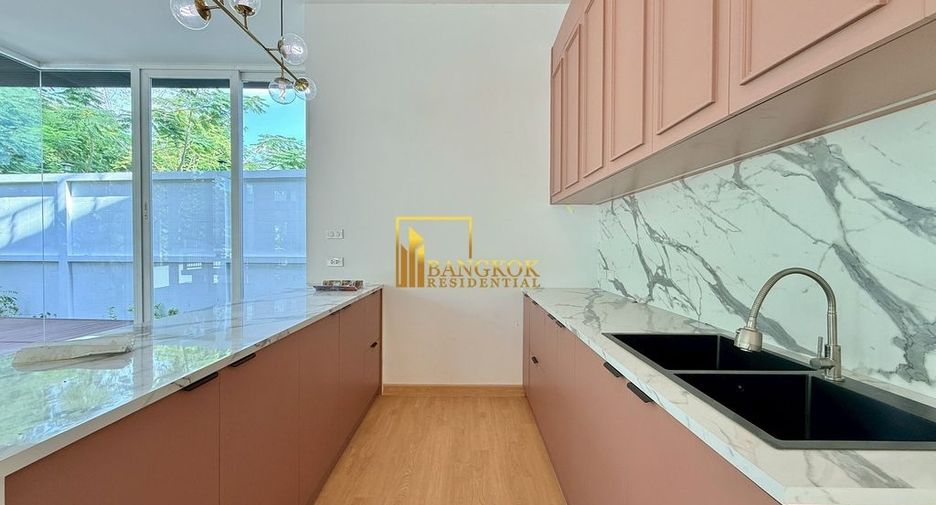 Haus zur Miete und zum Kauf mit 5 Zimmer in Suan Luang, Bangkok
