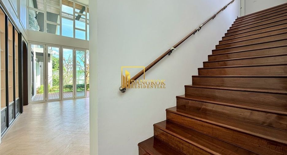 Haus zur Miete und zum Kauf mit 5 Zimmer in Suan Luang, Bangkok