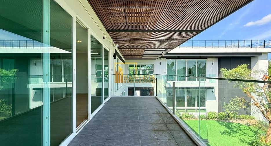 Haus zur Miete und zum Kauf mit 5 Zimmer in Suan Luang, Bangkok
