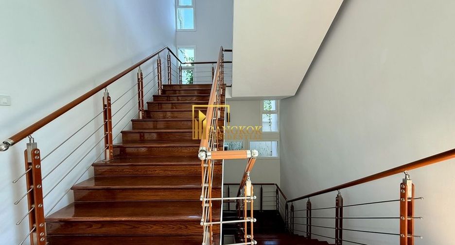 Haus zur Miete und zum Kauf mit 5 Zimmer in Suan Luang, Bangkok