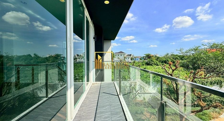 Haus zur Miete und zum Kauf mit 5 Zimmer in Suan Luang, Bangkok