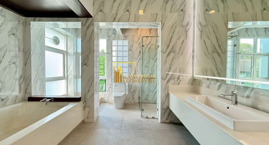 Haus zur Miete und zum Kauf mit 5 Zimmer in Suan Luang, Bangkok