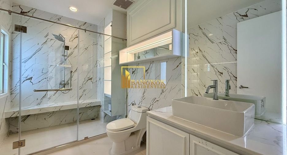 Haus zur Miete und zum Kauf mit 5 Zimmer in Suan Luang, Bangkok