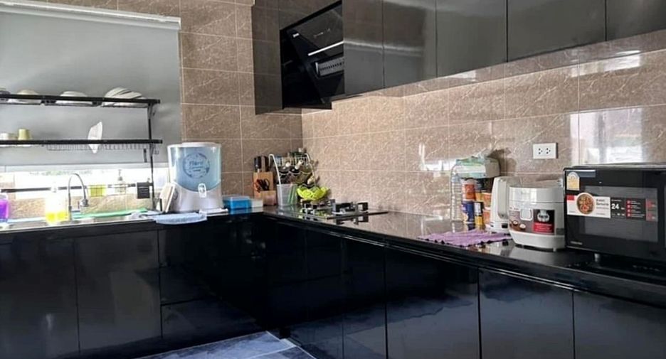 For rent 3 bedrooms house in Bang Lamung, Chonburi