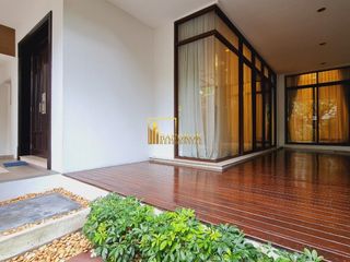 Casa en alquiler de 4 habitaciones en Khlong Toei, Bangkok
