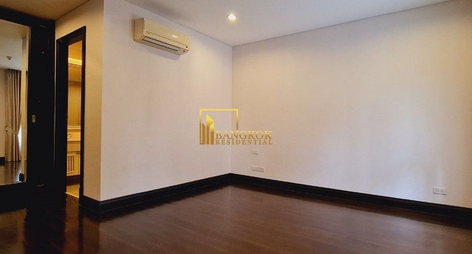 Casa en alquiler de 4 habitaciones en Khlong Toei, Bangkok
