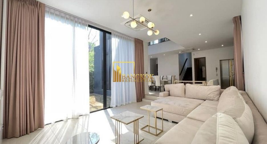 Casa en alquiler de 3 habitaciones en Bang Kapi, Bangkok