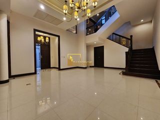 Casa en alquiler de 4 habitaciones en Khlong Toei, Bangkok