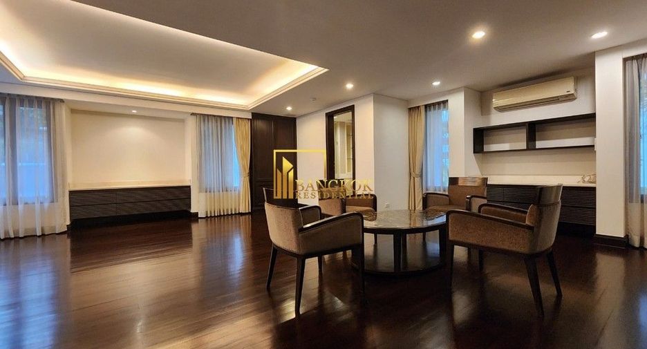 Casa en alquiler de 4 habitaciones en Khlong Toei, Bangkok