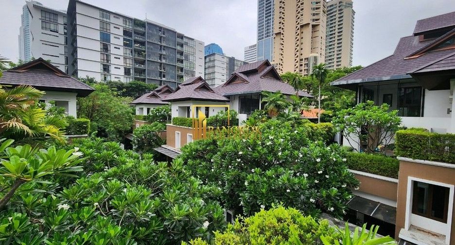 Casa en alquiler de 4 habitaciones en Khlong Toei, Bangkok