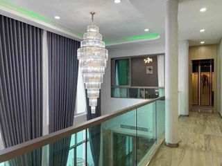 Villa en venta de 5 habitaciones en Bang Lamung, Chonburi