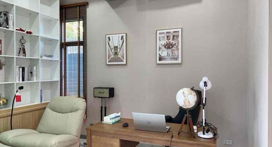 Villa en venta de 5 habitaciones en Bang Lamung, Chonburi