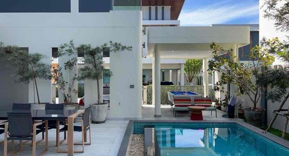 Villa en venta de 5 habitaciones en Bang Lamung, Chonburi