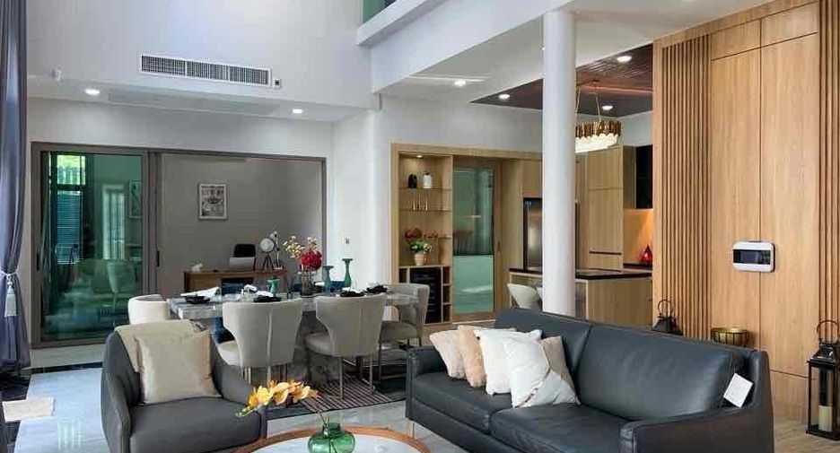 Villa en venta de 5 habitaciones en Bang Lamung, Chonburi