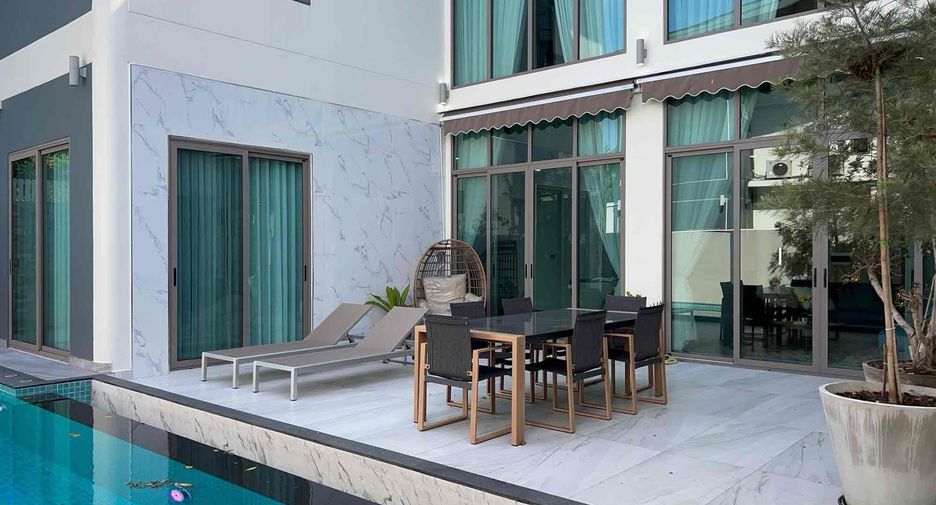 Villa en venta de 5 habitaciones en Bang Lamung, Chonburi