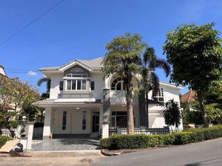 For rent 5 bedrooms house in Bang Khun Thian, Bangkok