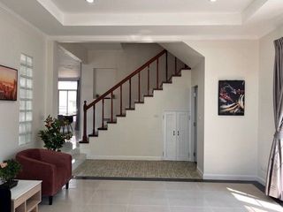 For rent 5 bedrooms house in Bang Khun Thian, Bangkok
