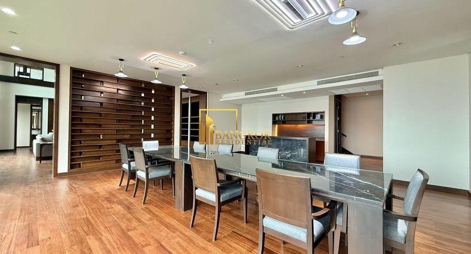 À louer 4 chambres appartement à Watthana, Bangkok