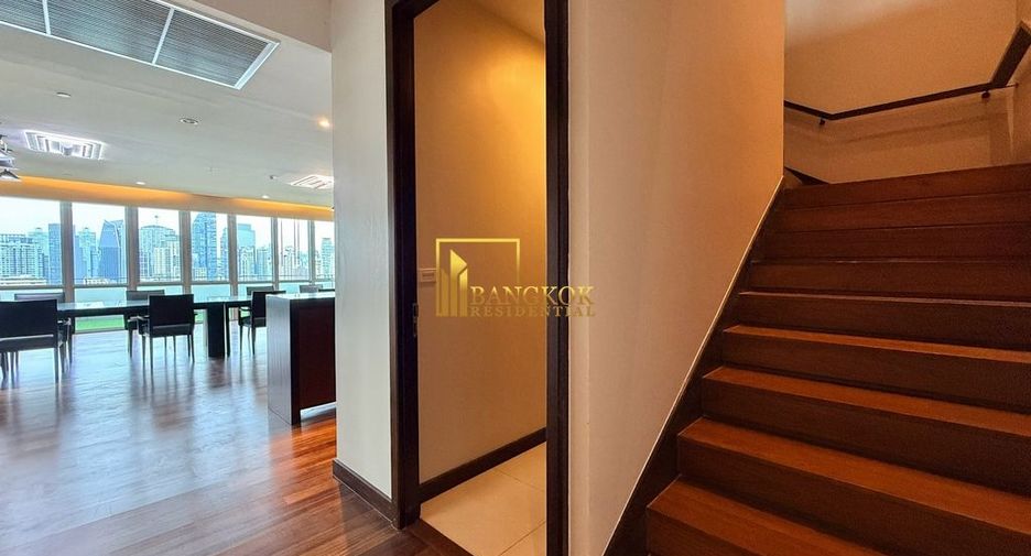 À louer 4 chambres appartement à Watthana, Bangkok