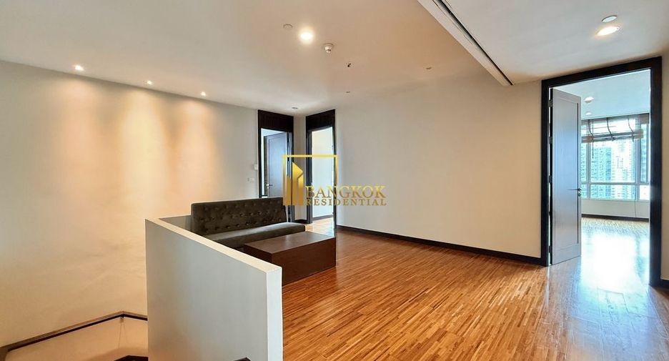 À louer 4 chambres appartement à Watthana, Bangkok
