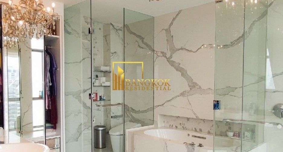 For rent 4 bedrooms condo in Sathon, Bangkok