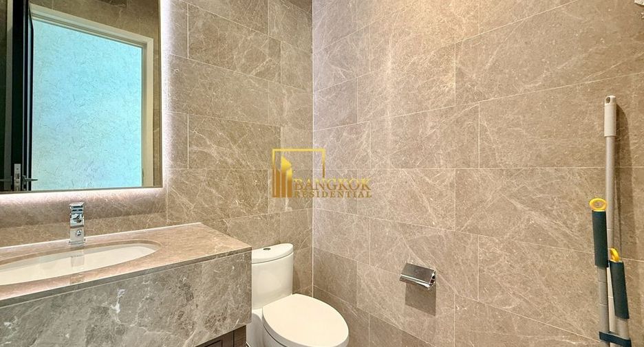 For rent 3 bedrooms condo in Khlong Toei, Bangkok