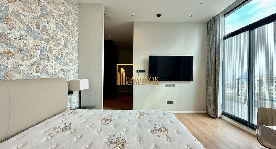 For rent 3 bedrooms condo in Khlong Toei, Bangkok