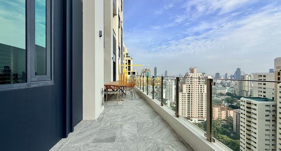 For rent 3 bedrooms condo in Khlong Toei, Bangkok