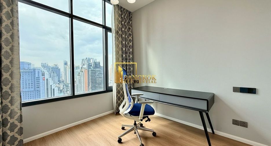 For rent 3 bedrooms condo in Khlong Toei, Bangkok