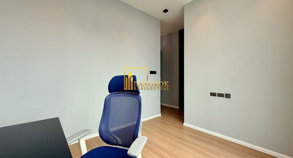 For rent 3 bedrooms condo in Khlong Toei, Bangkok