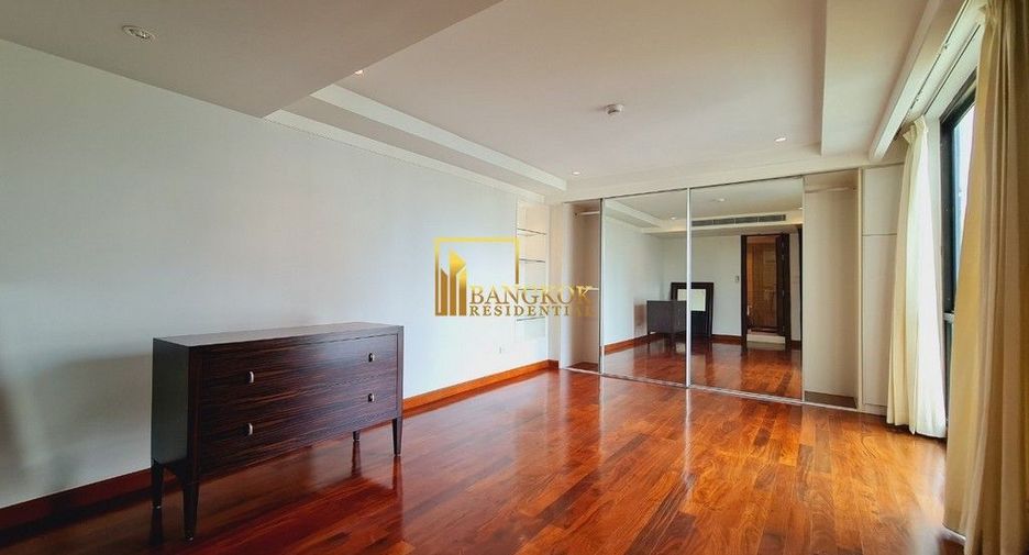 Wohnung zur Miete mit 3 Zimmer in Pathum Wan, Bangkok
