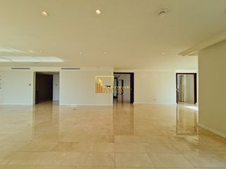 Condo en alquiler de 3 habitaciones en Pathum Wan, Bangkok