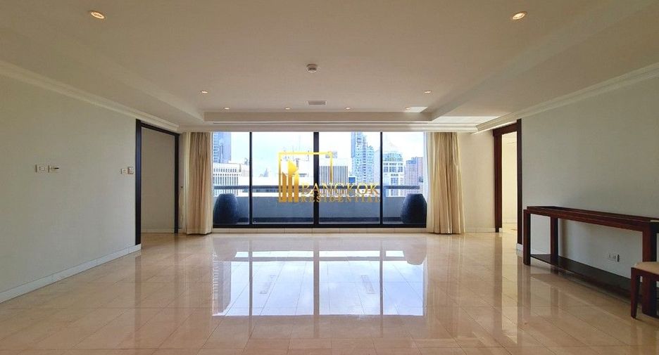 Wohnung zur Miete mit 3 Zimmer in Pathum Wan, Bangkok