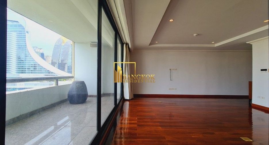 Wohnung zur Miete mit 3 Zimmer in Pathum Wan, Bangkok