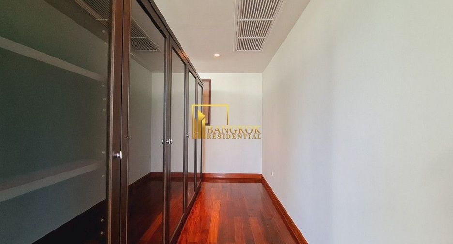 Wohnung zur Miete mit 3 Zimmer in Pathum Wan, Bangkok
