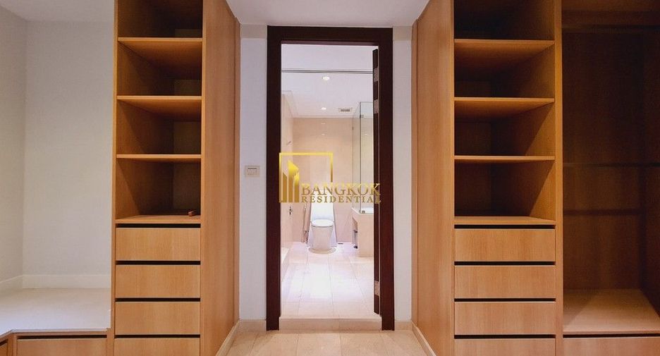 Wohnung zur Miete mit 3 Zimmer in Pathum Wan, Bangkok