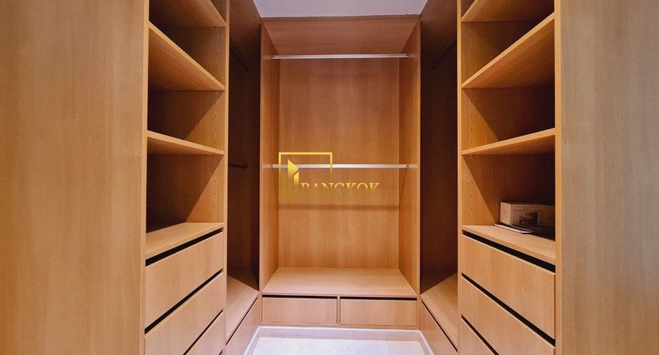 Wohnung zur Miete mit 3 Zimmer in Pathum Wan, Bangkok