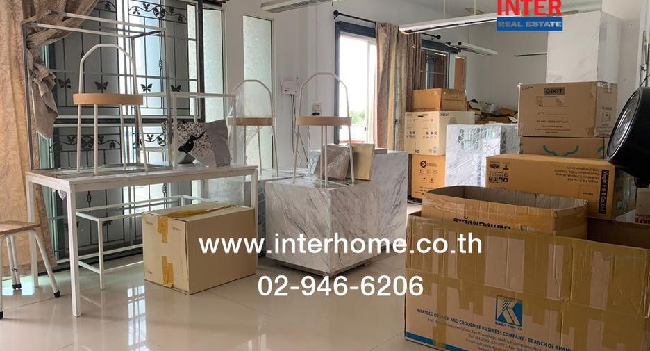 For sale 4 bedrooms townhouse in Min Buri, Bangkok