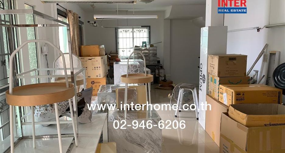 For sale 4 bedrooms townhouse in Min Buri, Bangkok