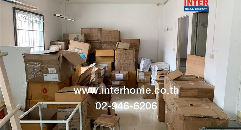 For sale 4 bedrooms townhouse in Min Buri, Bangkok