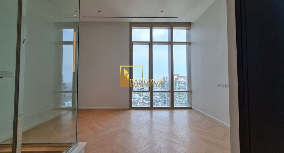 Condo en alquiler de 3 habitaciones en Bang Kho Laem, Bangkok