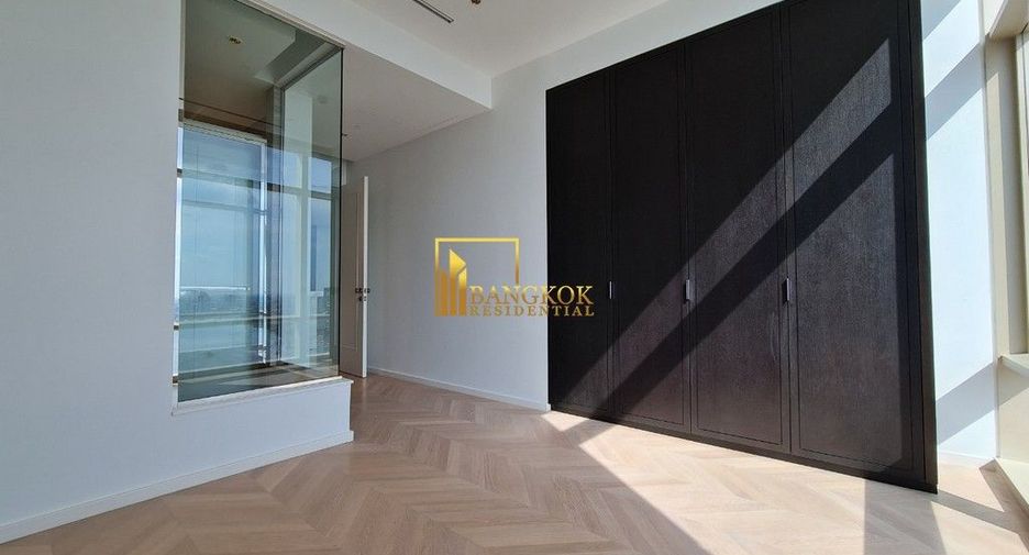 Condo en alquiler de 3 habitaciones en Bang Kho Laem, Bangkok