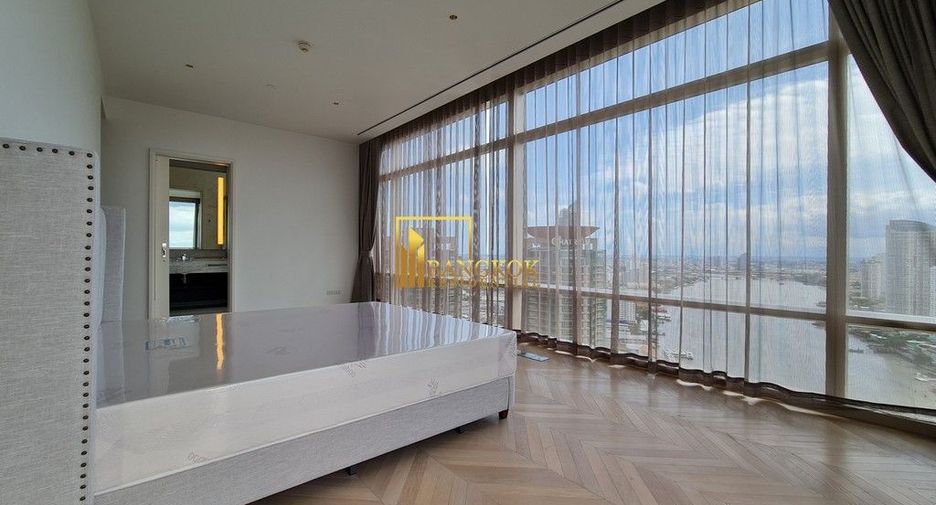 Condo en alquiler de 3 habitaciones en Bang Kho Laem, Bangkok