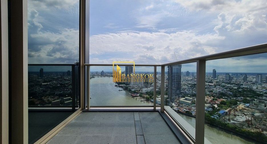 Condo en alquiler de 3 habitaciones en Bang Kho Laem, Bangkok