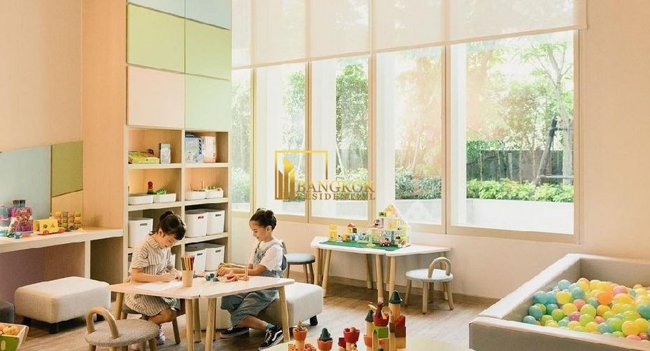 Condo en alquiler de 3 habitaciones en Bang Kho Laem, Bangkok