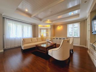 Apartment zur Miete mit 3 Zimmer in Khlong Toei, Bangkok